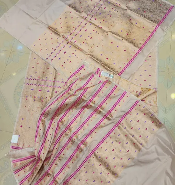 Pure Paat beautiful sador mekhela whole body Guna & Thread work. - Image 2
